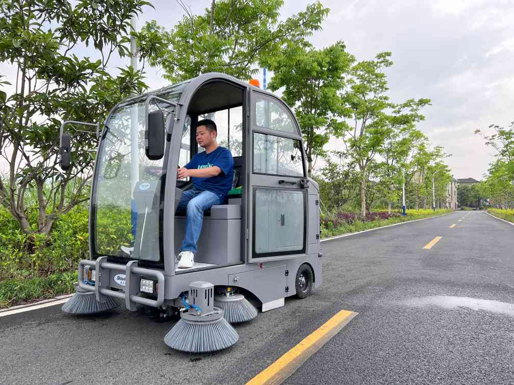浙江某行政村采購我司掃地機